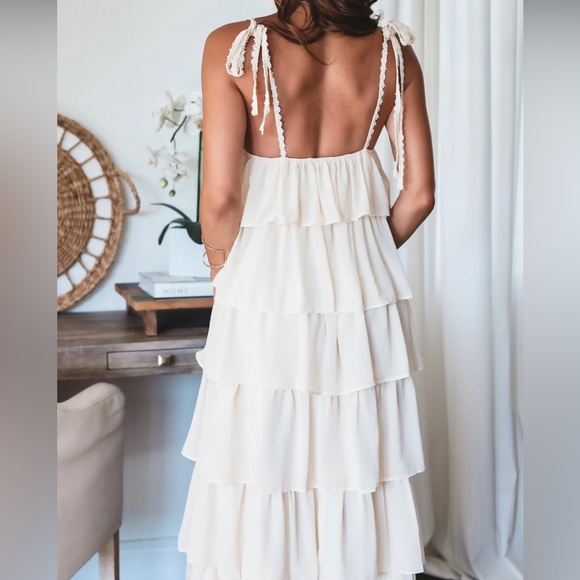 Ohm Boutique cream Tiered Dress |size Small - Picture 4 of 7